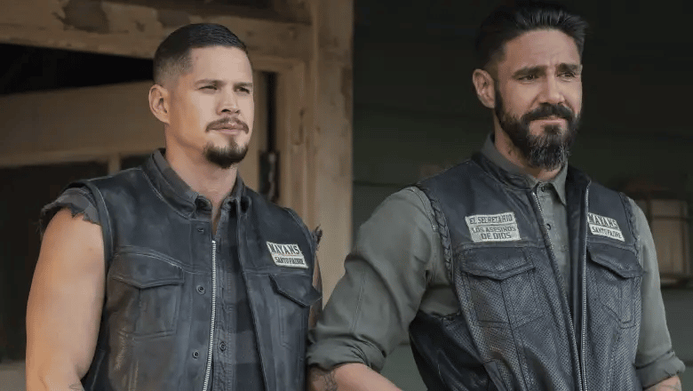 EZ (JD Pardo from mayans