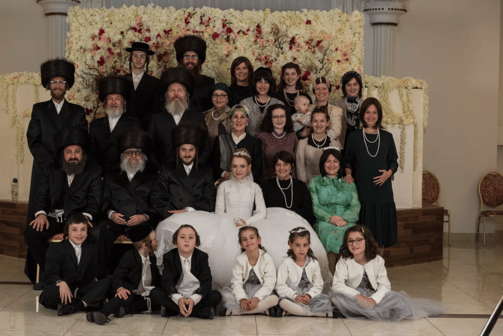 Unorthodox Season 2 Cast and Crew