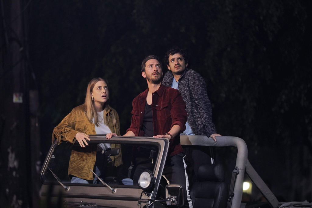 Review Before To Watch How to Survive a Single Season 3