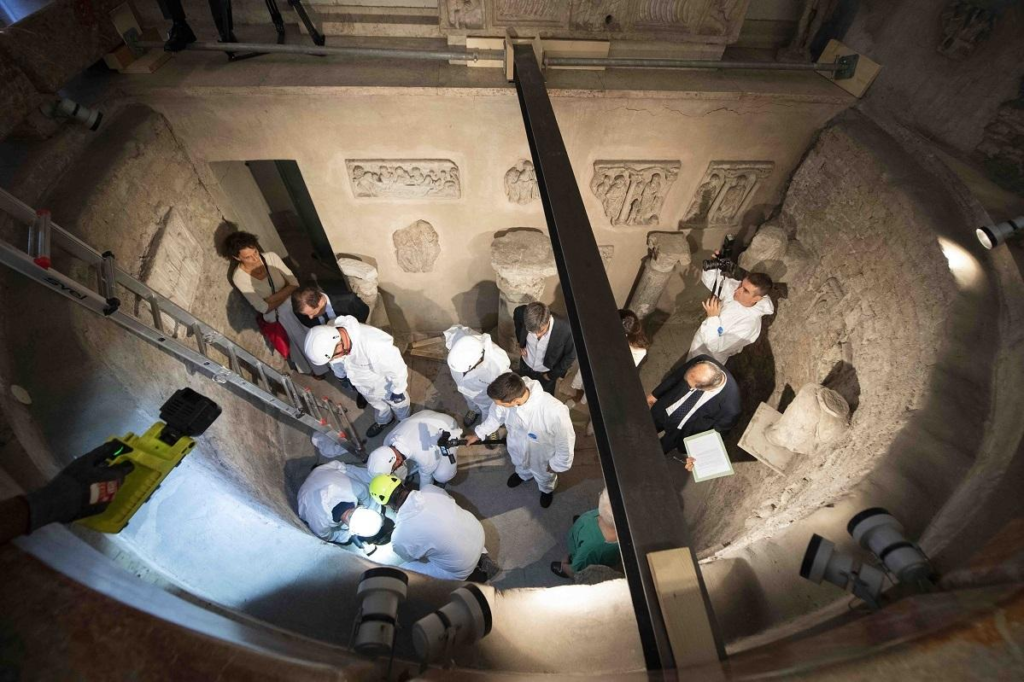 Watch Vatican Girl Season 2 Online: The Disappearance Of Emanuela Orlandi