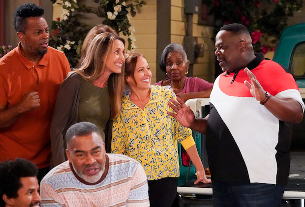 The Neighborhood Before Season 5